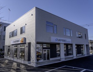 つくばエクスプレスつくば駅より徒歩20分。県道55号線沿いです。筑波大学まで徒歩約10分。